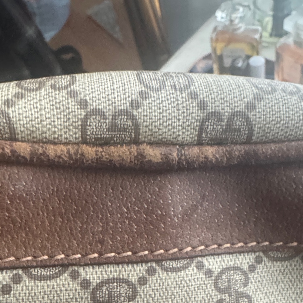 Gucci Ophidia Satchel Monogram Bag. Comes with cherry 🍒 charm - Picture 12 of 15